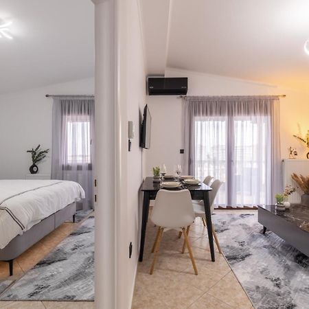 Luxury Central Apartment 2 Xanthi Esterno foto
